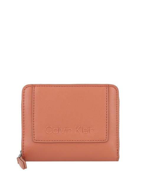 CALVIN KLEIN CK SET Compact zip around wallet autumn leaf - Women’s Wallets