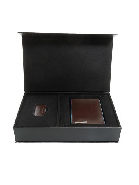 PIQUADRO BLUE SQUARE Gift Box Wallet + Key Ring MAHOGANY - Men’s Wallets
