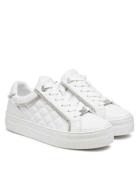GUESS GRATEA Quilted platform sneakers white - Women’s shoes