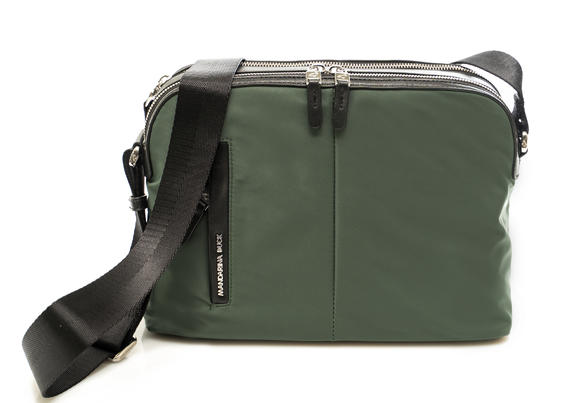 mandarina duck messenger bag