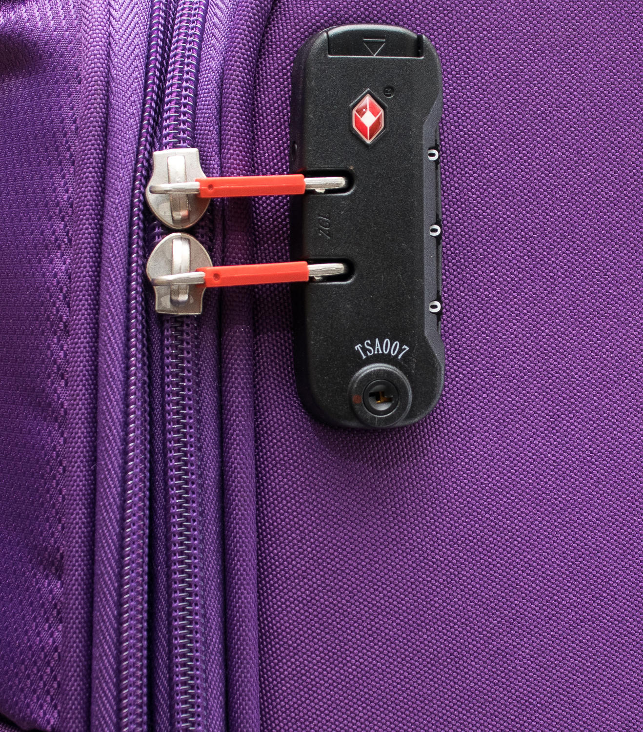 american tourister hyperfly
