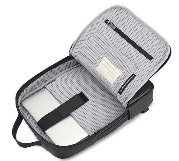 MOLESKINE backpack / briefcase CLASSIC PRO DEVICE, PC holder 13 " black - Work Briefcases