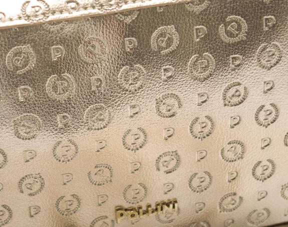 Embossed Heritage shoulder bag Platinum - Women&rsquo;s Bags