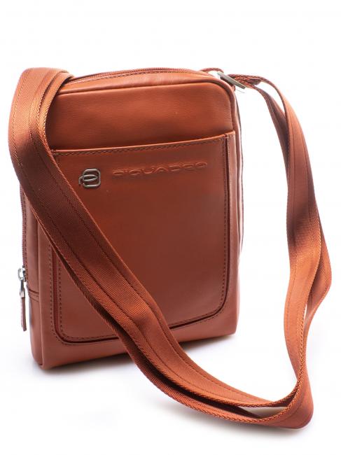 bag VIBE out, in hammered leather orange3 - Over-the-shoulder Bags for Men