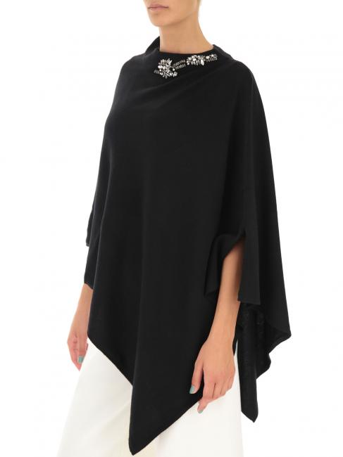 Poncho in maglia con ricamo castoni su scollo   black - Scarves