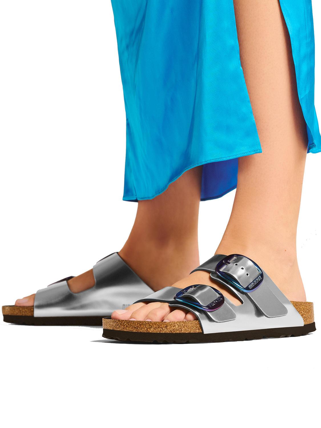 Metallic silver shop birkenstock sandals