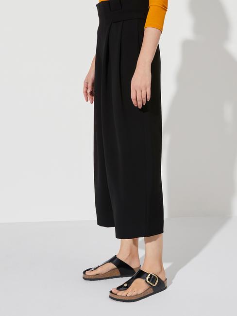 GIZEH BIG BUCKLE Flip flops in patent leather shine black - Women&rsquo;s shoes