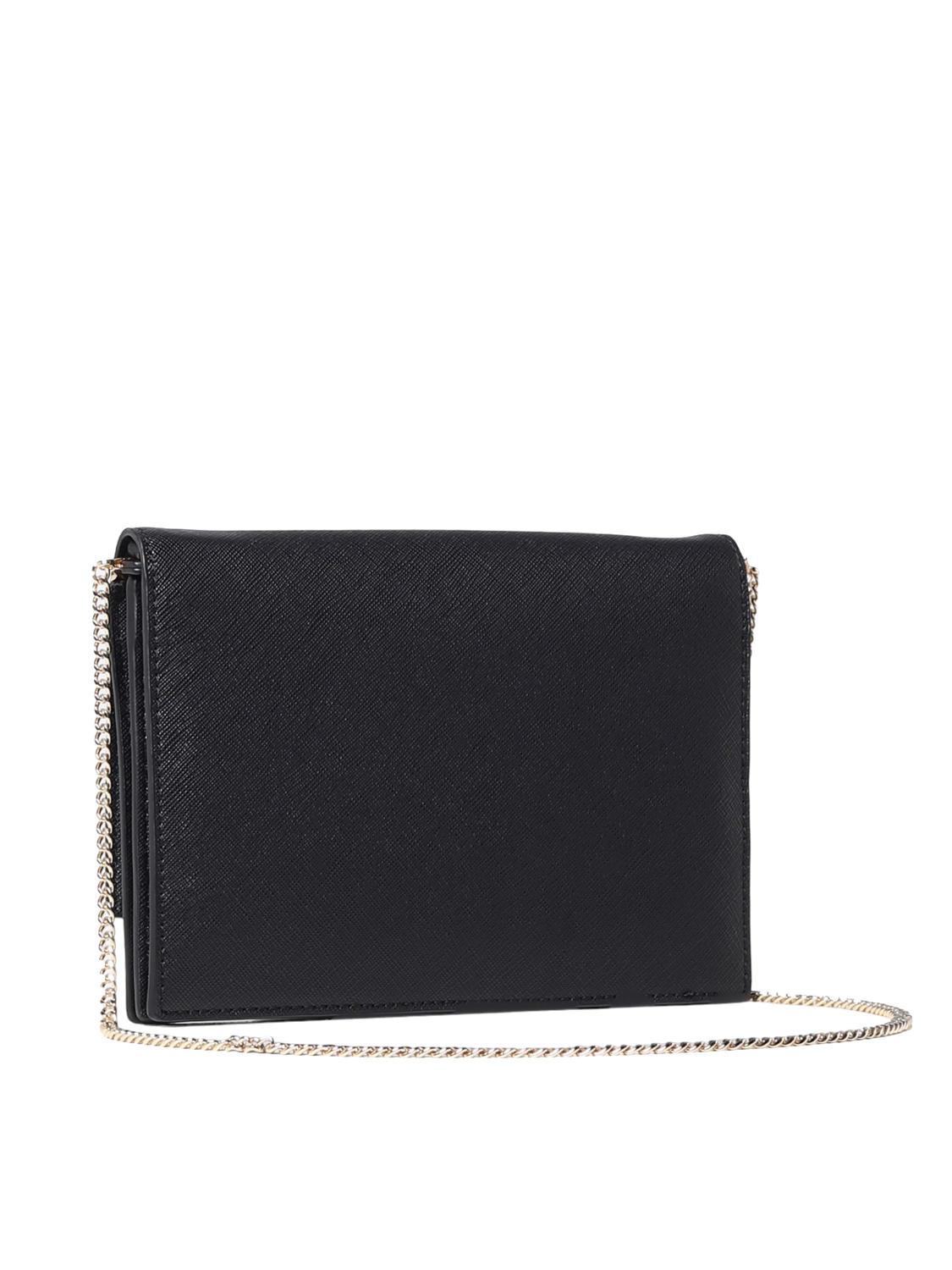 Liu deals jo clutch