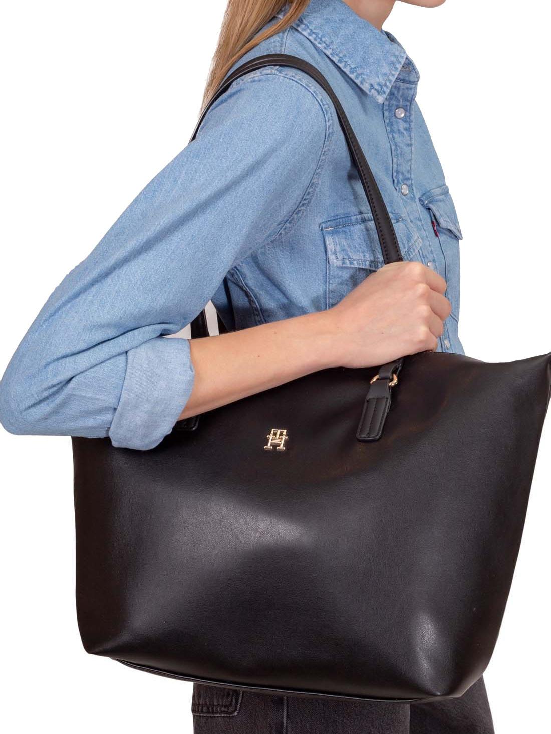 Bags tommy sales hilfiger outlet