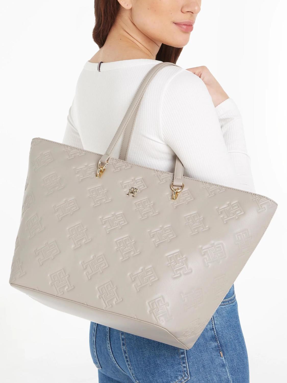 Tommy Hilfiger Th Refined Mono Shoulder Shopping Bag Smooth Taupe 