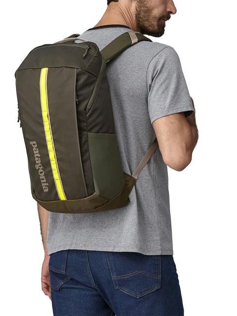 BLACK HOLE 25L travel backpack black - Backpacks & School and Leisure