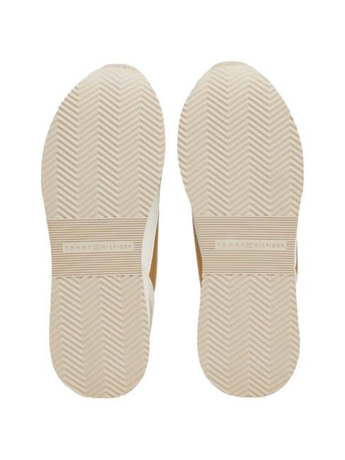 MONOGRAM RUNNER Sneakers ivory/ghost grey/black - Women&rsquo;s shoes