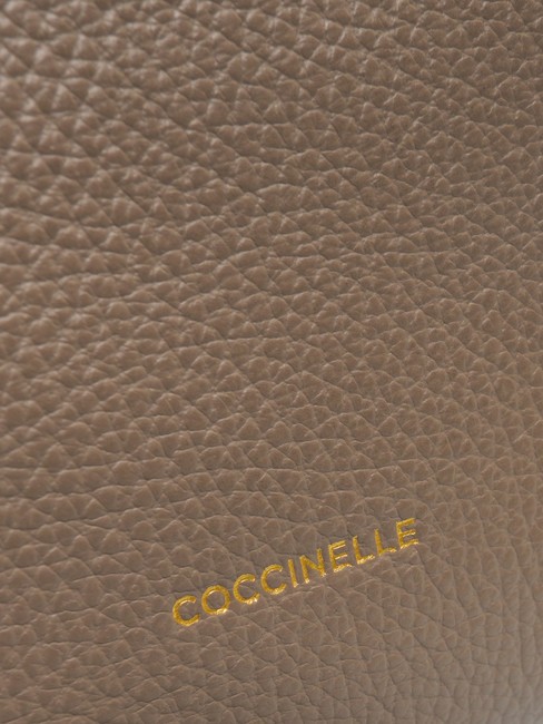 BLUE SOFT Hammered leather handbag ebony - Women&rsquo;s Bags