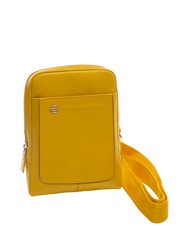 PIQUADRO bag VIBE out, in hammered leather yellow 4 - Over-the-shoulder Bags for Men - 2