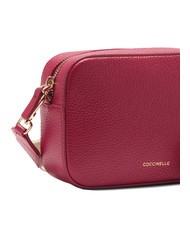 COCCINELLE TEBE Shoulder bag in textured leather sangria - Women’s Bags - 3