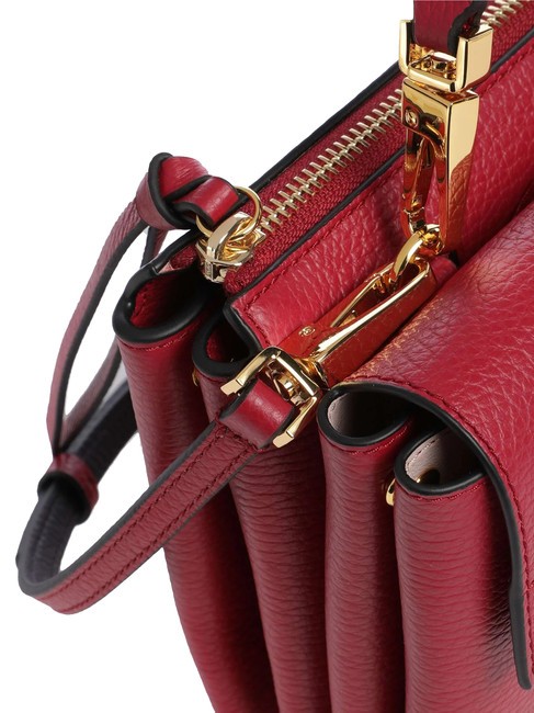 ARLETTIS Textured leather minibag sangria - Women&rsquo;s Bags
