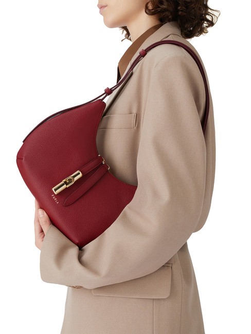 GOCCIA Hammered leather shoulder bag CHERRY d - Women’s Bags