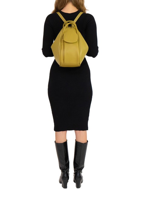 TRIO  Hammered leather satchel backpack mustard - Women’s Bags