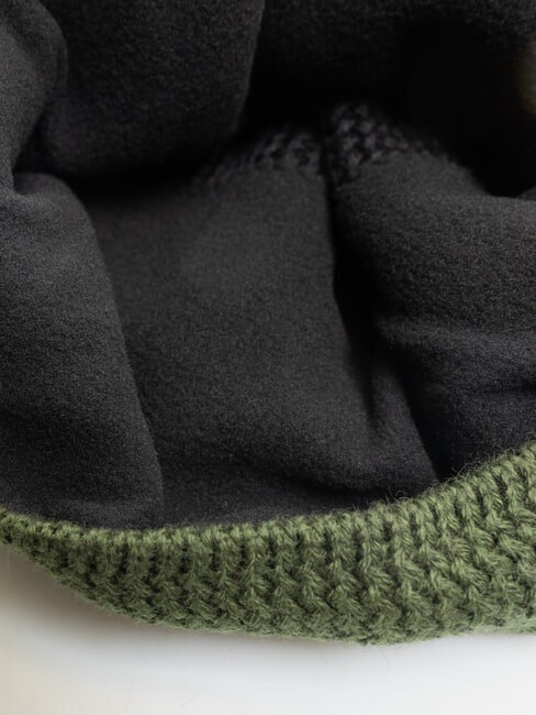 TURNER Hat with cuff and pom pom black soldier - Hats