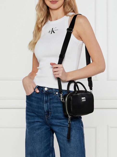 TOMMY JEANS American Cool Trunk Mini Handbag, with shoulder strap black - Women’s Bags