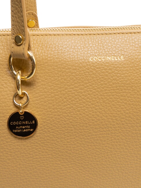 ALPHA Hammered leather shopping bag fresh beige - Women’s Bags