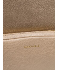 COCCINELLE JEN Hammered leather backpack powder pink - Women&rsquo;s Bags - 5