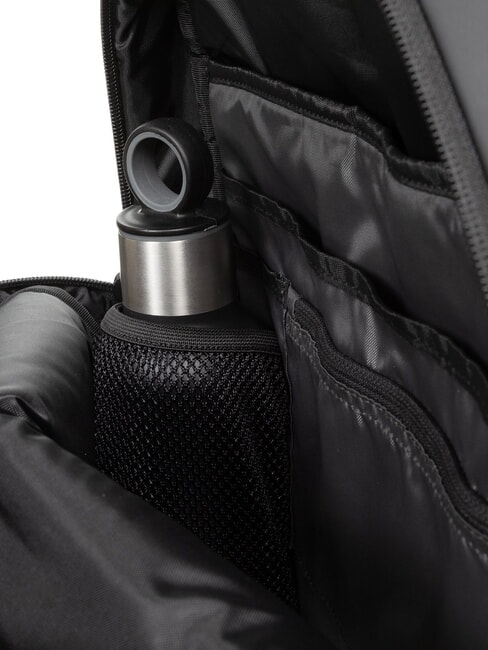 TECUM TOTE CNNCT F Backpack with water bottle pocket, laptop holder matte black - Laptop backpacks