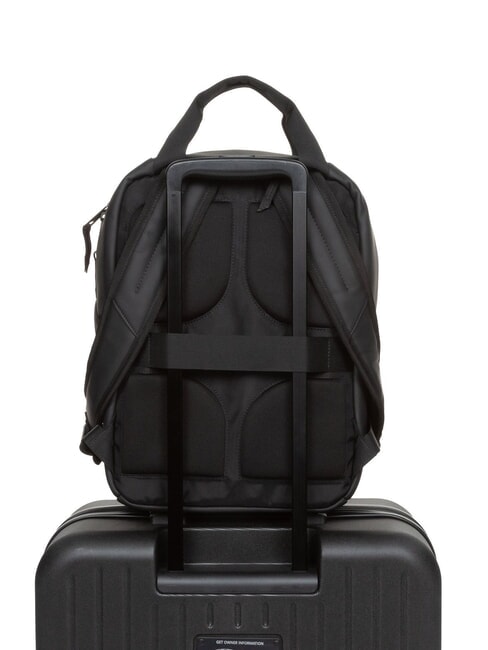 TECUM TOTE CNNCT F Backpack with water bottle pocket, laptop holder matte black - Laptop backpacks