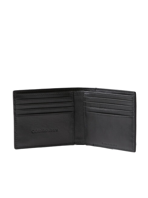 SCULPTED IMPRESSION 8cc Leather Wallet on black - Men’s Wallets