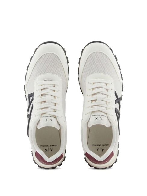 DROP MICROSUEDE Sneakers with contrasting logo off white+deep navy+pomenegrat - Men’s shoes