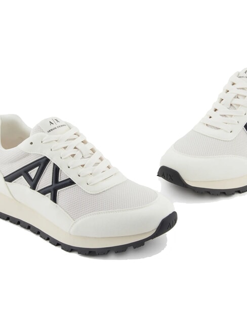 DROP MICROSUEDE Sneakers with contrasting logo off white+deep navy+pomenegrat - Men’s shoes