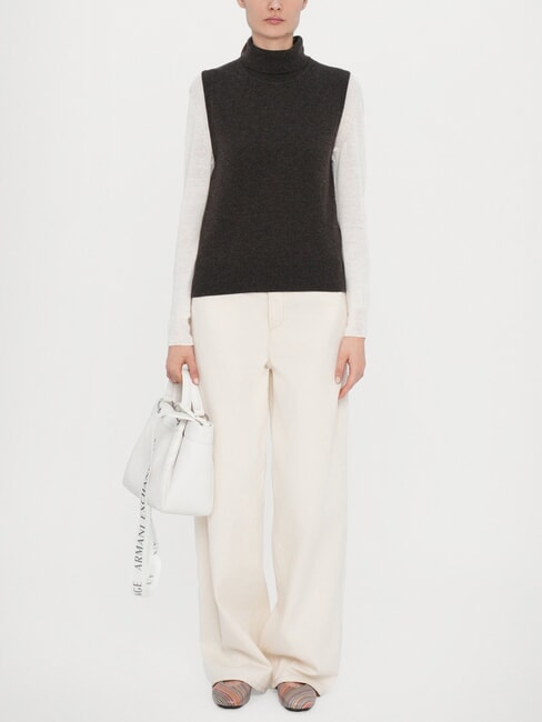 WAVE Medium perforated bag with shoulder strap brilliant white - Women&rsquo;s Bags