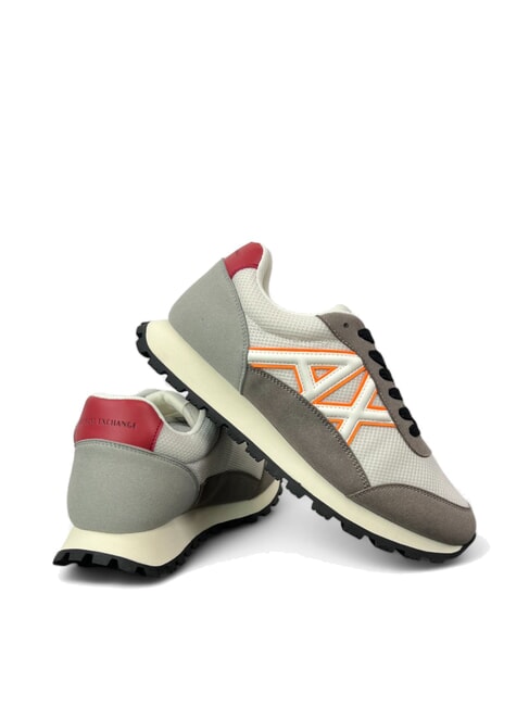 A|X Sneakers r.cash+off wht+or.fl - Men’s shoes