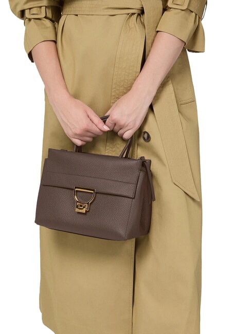 ARLETTIS Hammered leather handbag currant - Women&rsquo;s Bags