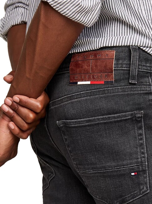 TH  Slim Fit Jeans stark black - Jeans