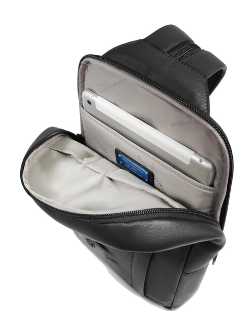 W137 One-shoulder leather backpack Black - Laptop backpacks