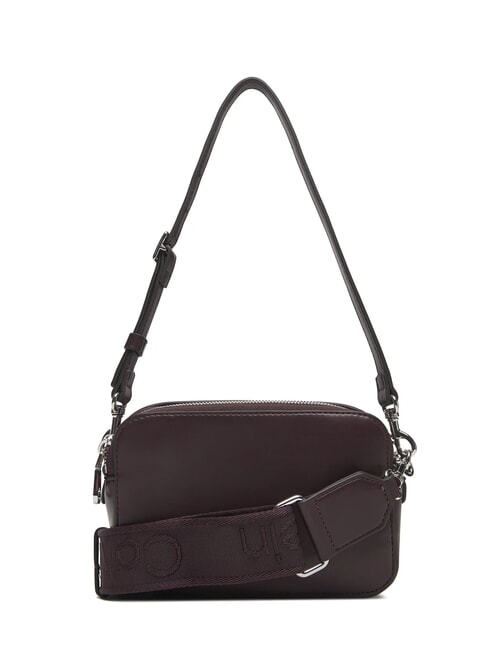 SIGNATURE LOGO STRAP Dual function camera case bag fudge - Women’s Bags