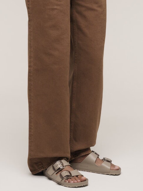 ARIZONA BIG BUCKLE EVA 2-strap slipper with buckles gray taupe - Women&rsquo;s shoes