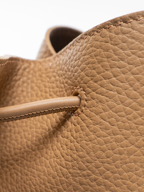 CAMPIONARIO - SFERA Leather bucket bag desert - Women&rsquo;s Bags