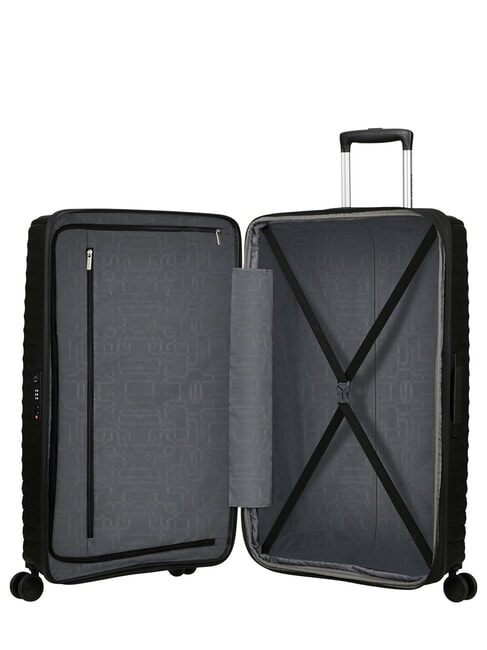 DIABLAST Medium trolley, expandable, TSA lock black code - Rigid Trolley Cases