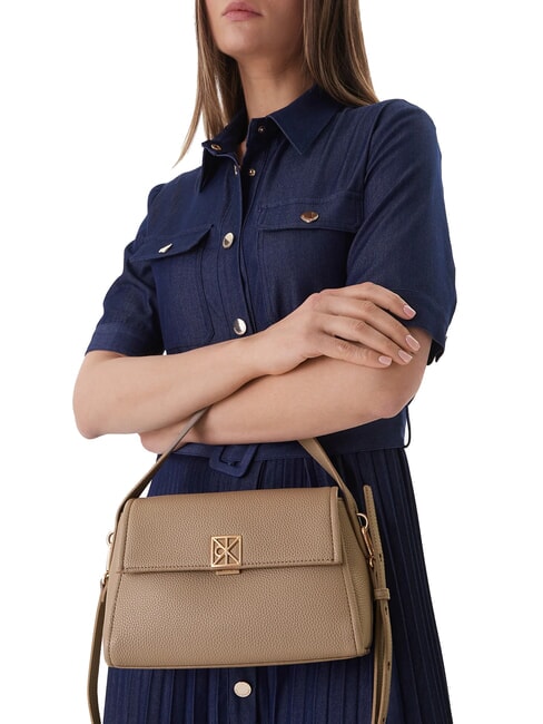 HARDWARE EMBLEM PEBB Handbag, with shoulder strap desert taupe - Women&rsquo;s Bags