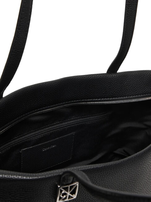 HARDWARE EMBLEM PEBB Shopping Bag on black - Women&rsquo;s Bags