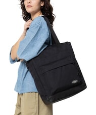 EASTPAK ICON TRAVEL TOTE Travel bag, shoulder bag on black - Women&rsquo;s Bags - 2