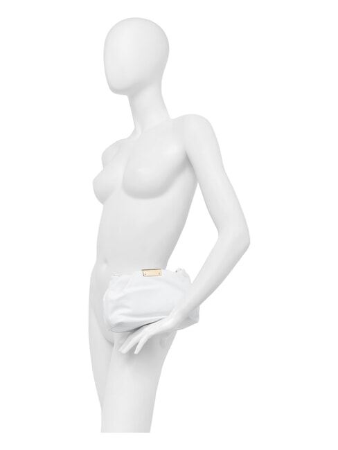 PERLA Chain leather clutch bag white - Women&rsquo;s Bags
