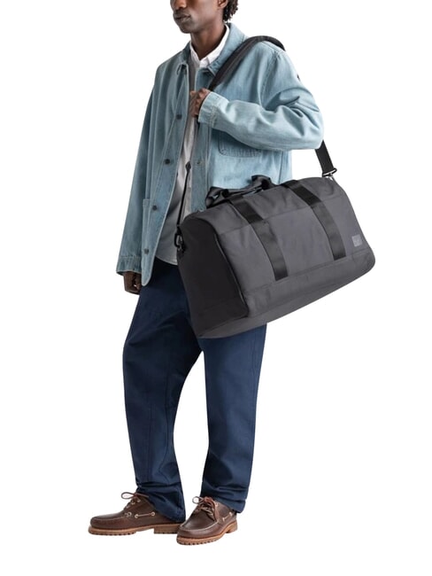 NOVEL TECH Duffel bag with shoulder strap BLACK - Duffle bags