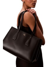 CALVIN KLEIN CK MEDIUM  The Shoulder Bag on black - Women&rsquo;s Bags - 2