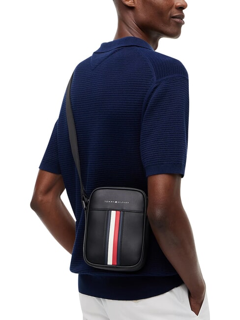 TH METRO Shoulder bag black - Over-the-shoulder Bags for Men