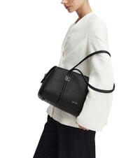 CALVIN KLEIN EMBLEM HW Shoulder bag on black - Women&rsquo;s Bags - 2