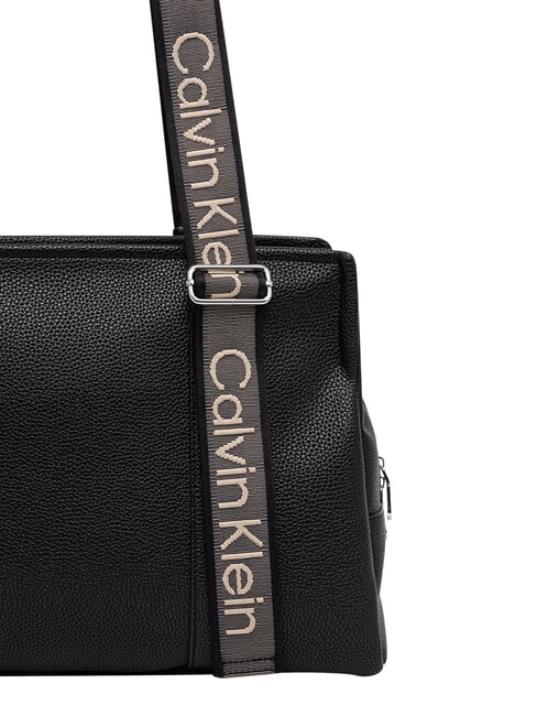 WEBBING Shoulder bag on black - Women&rsquo;s Bags