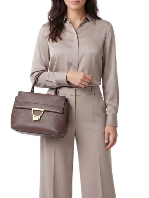 ARLETTIS Hammered leather handbag berry - Women&rsquo;s Bags